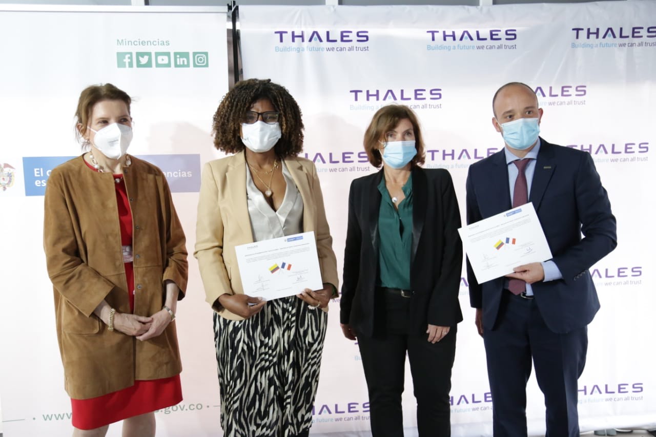 Minciencias y la empresa Thales impulsarán el desarrollo aeroespacial y tecnológico en Colombia