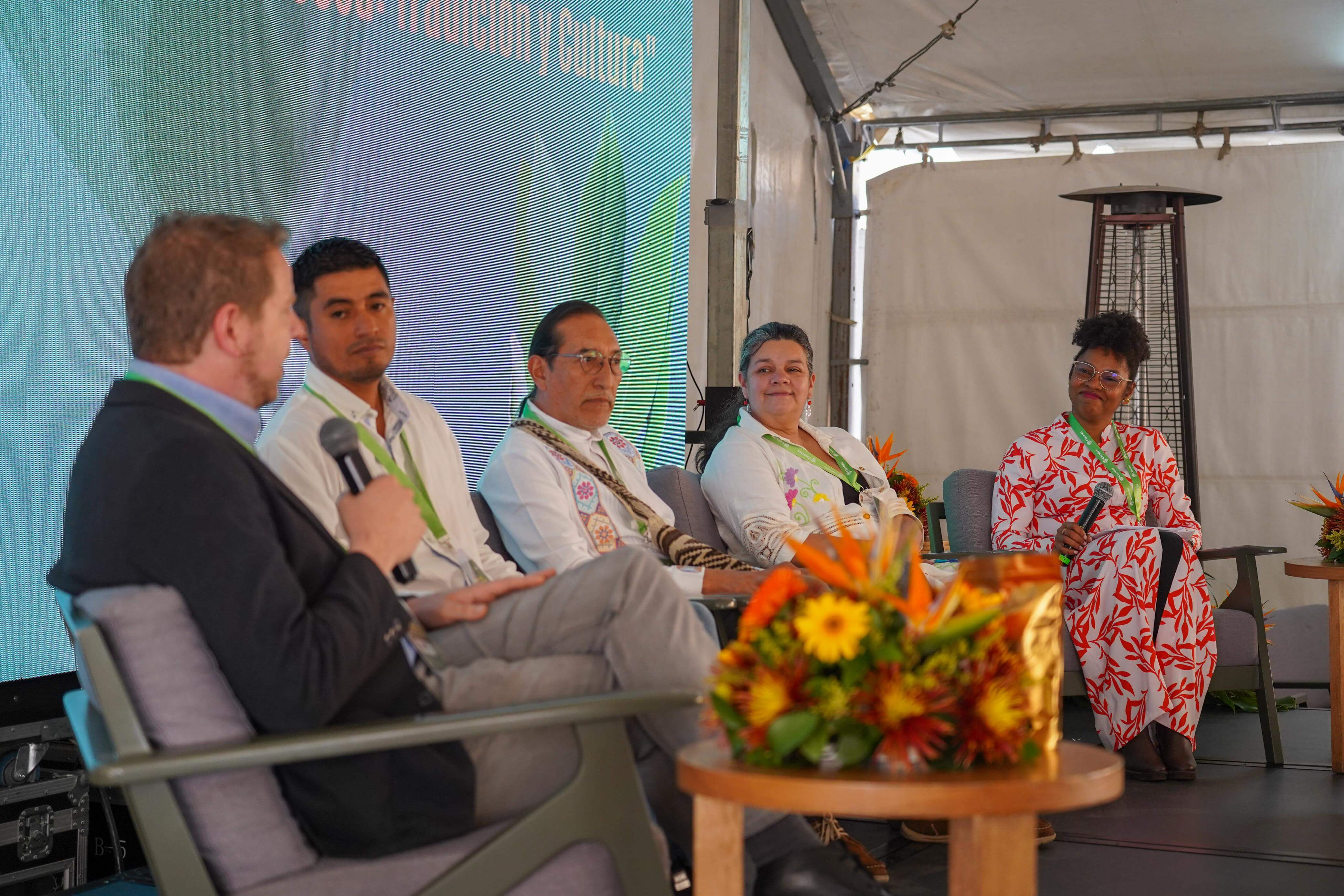 Encuentro de Ciencia e Innovación sobre el uso lícito de la hoja de coca