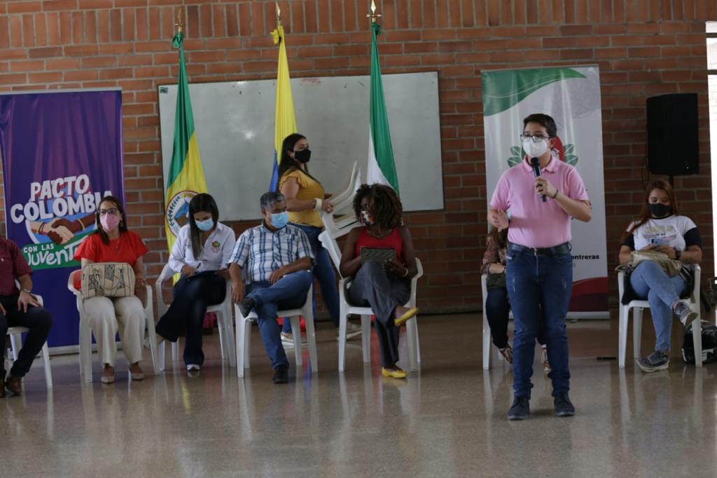 -Con el fin de conocer las ideas y opiniones de los jóvenes en los territorios de Colombia, el Ministerio de Ciencia, Tecnología e Innovación acompañó los espacios de escucha activa dispuestos durante esta semana en el departamento del Quindío.