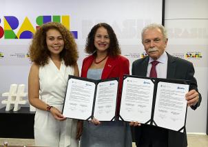 Ministra de Ciencias Yesenia Olaya en su visita a Brasil 