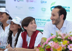 Encuentro regional, Yo Amo la ciencia 2016, Colciencias y Samsung lanzaron el concurso Soluciones para el futuro