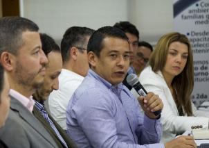 •	El ministro Arturo Luna Tapia recibió las propuestas del sector académico y empresarial para fortalecer la Ciencia, Tecnología e Innovación en del departamento de Antioquia.