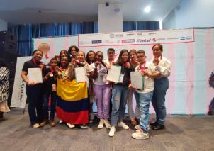 En lcompetencia participaron diez adolescentes y cinco docentes investigadores colombianos con proyectos en videojuegos, rescate de memorias ancestrales, procesos agroindustriales y