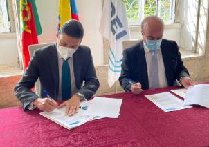 el jefe de la cartera de Ciencia aprovechó su visita a Portugal para fortalecer los vínculos que tiene el sector científico colombiano con el Atlantic International Research (AIR) Center.