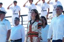  El presidente de la República, Iván Duque Márquez, condecoró con la Medalla fe en la Causa de la Armada Nacional al primer director de Colciencias Capitán Alberto Ospina Taborda y al actual director, Diego Hernández Losada