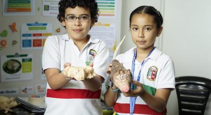 Más de 70 niños, niñas y jóvenes de 36 grupos de investigación del Programa Ondas de 14 departamentos y 5 delegaciones de países latinoamericanos invitados, participan en el IX Encuentro Nacional Ondas 4.0- 2019