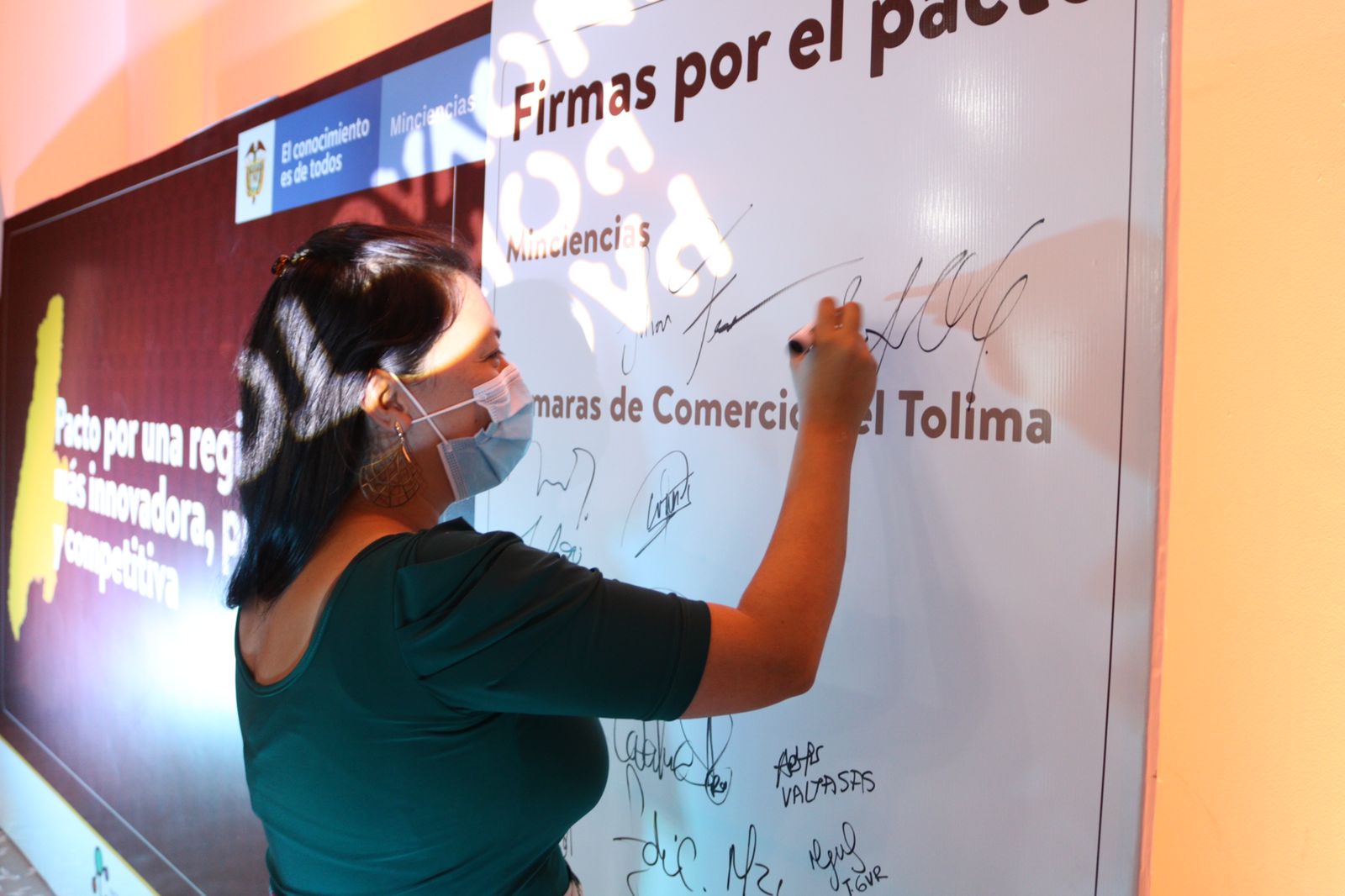 Con esta iniciativa se beneficiarán 130 empresas del Tolima, donde 22 de ellas consolidarán su sistema de innovación, 35 harán parte del componente de comunidad de innovación y 73 más participarán en talleres de formación.